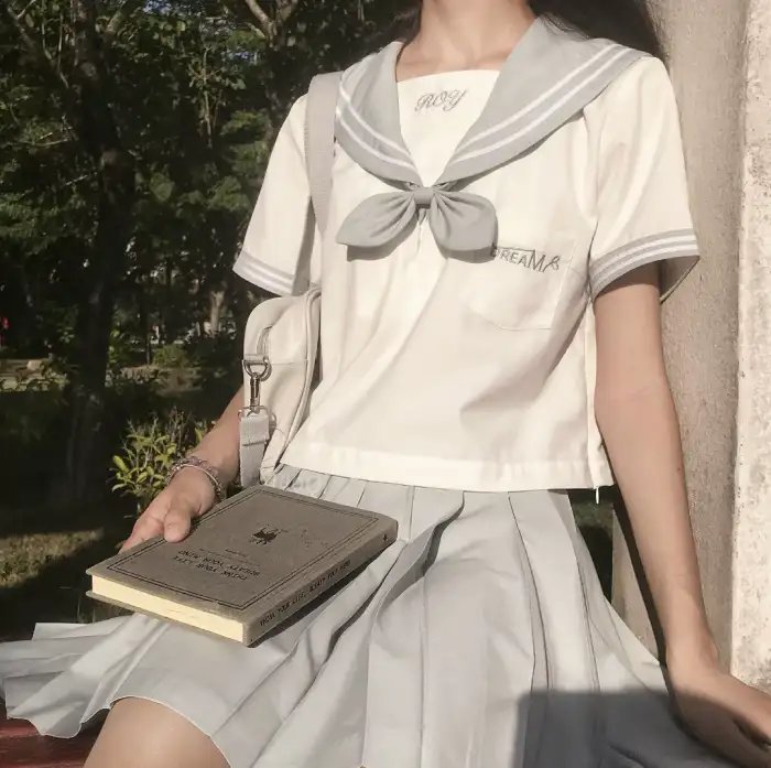 月满云知
